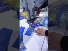 水着のビキニ